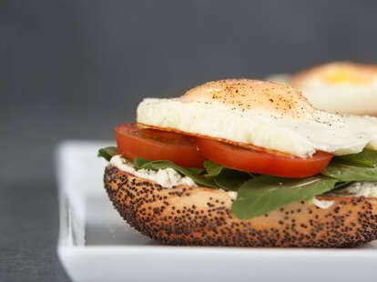 breakfast sandwich on a bagel