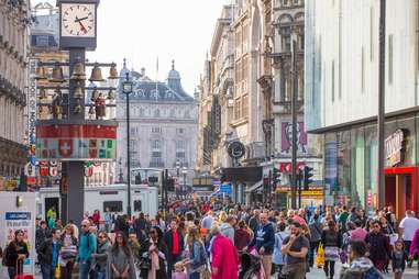 tourists in london