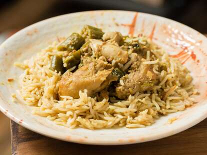 Best Cheap Eats NYC: $6.50 Chicken & Rice at Lahore Deli Pakistani ...