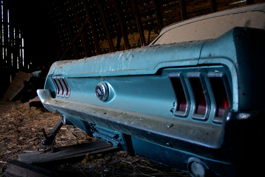 Beautiful Pictures of Priceless Classic Cars Found Abandoned in Barns