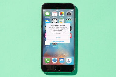 iPhone storage alert