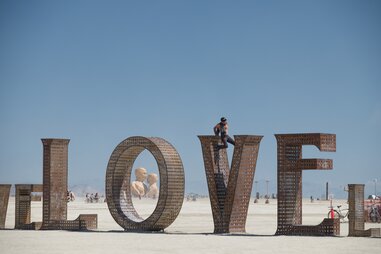 Laura Kimpton, “Love”