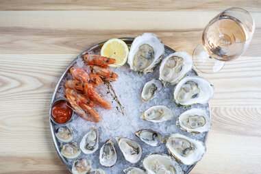 Select oyster bar