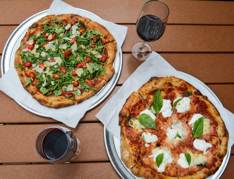 Forno Rosso Pizzeria Napoletana Brings Thin Crust Pizza to the West Loop