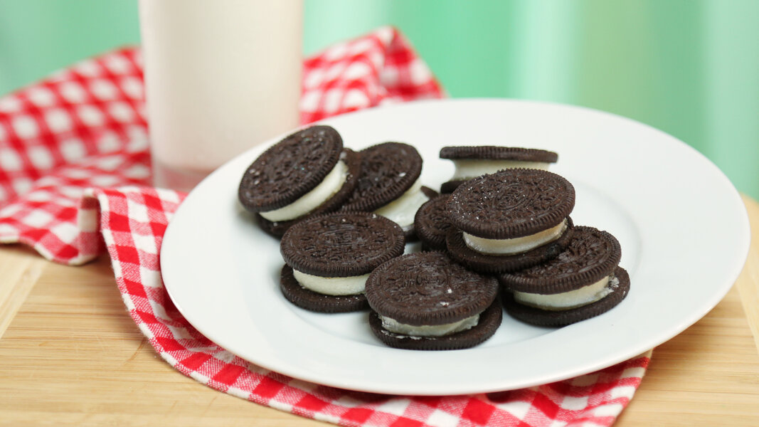 Oreo Vodka Cookie Shot Recipe Video - Thrillist