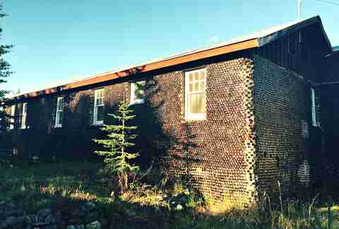 There's a Heroic Beer Bottle House in Yukon, Canada - Thrillist