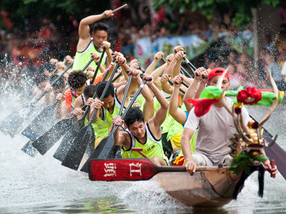 dragon boat race