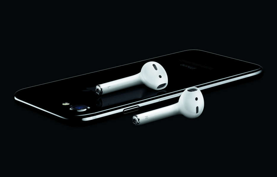 iPhone - iPhone7とAirPods（ジャンク） hqdefault.jpg