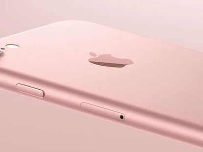 iPhone 7 in rose gold
