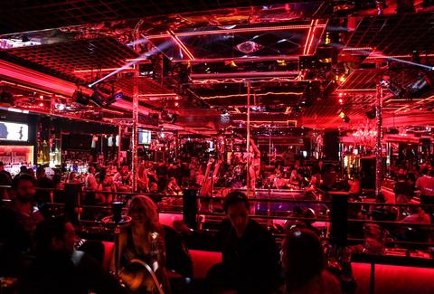 How to Live & Party Like a Las Vegas VIP Host - Thrillist