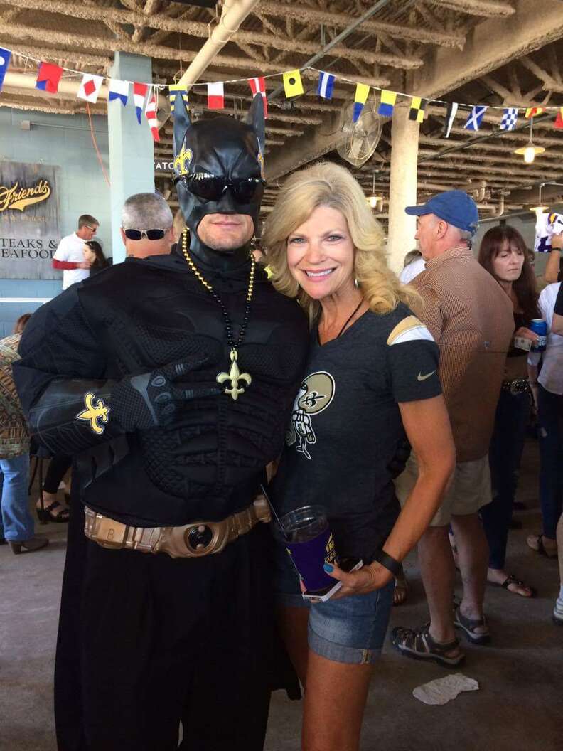 Funny Pictures of New Orleans Saints Fans in Gear - Thrillist