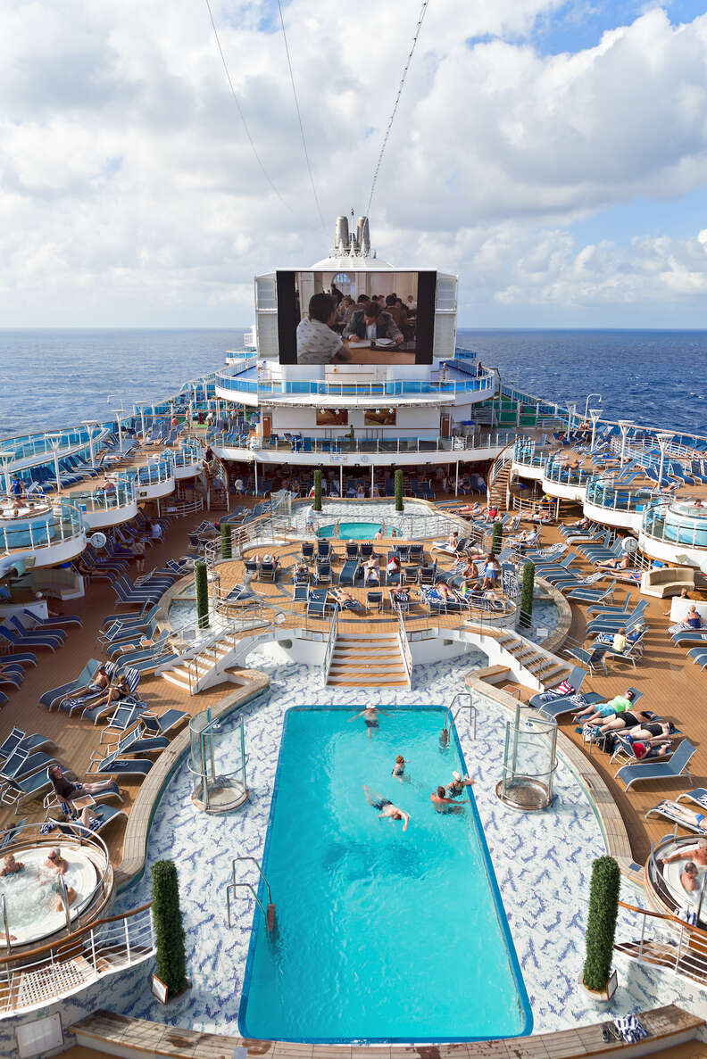 Cruise Ships Jobs What It S Like To Work On A Cruise Thrillist