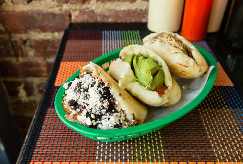 arepera thrillist guacuco island long city arepas eat bars saladino cole york