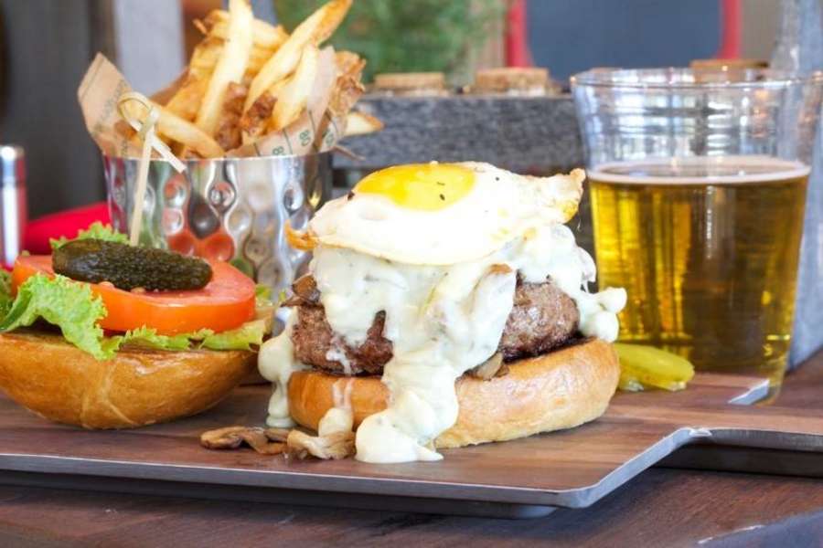 B Square Burgers: A Restaurant In Fort Lauderdale, FL - Thrillist