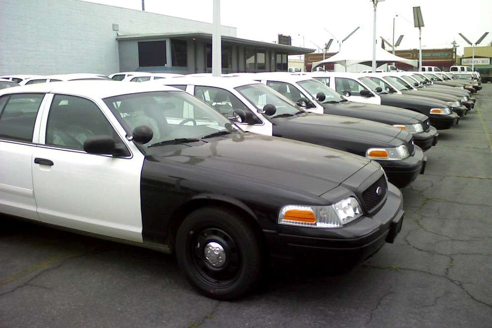 How To Buy Used Police Cars Tips Tricks For Cop Auctions Thrillist