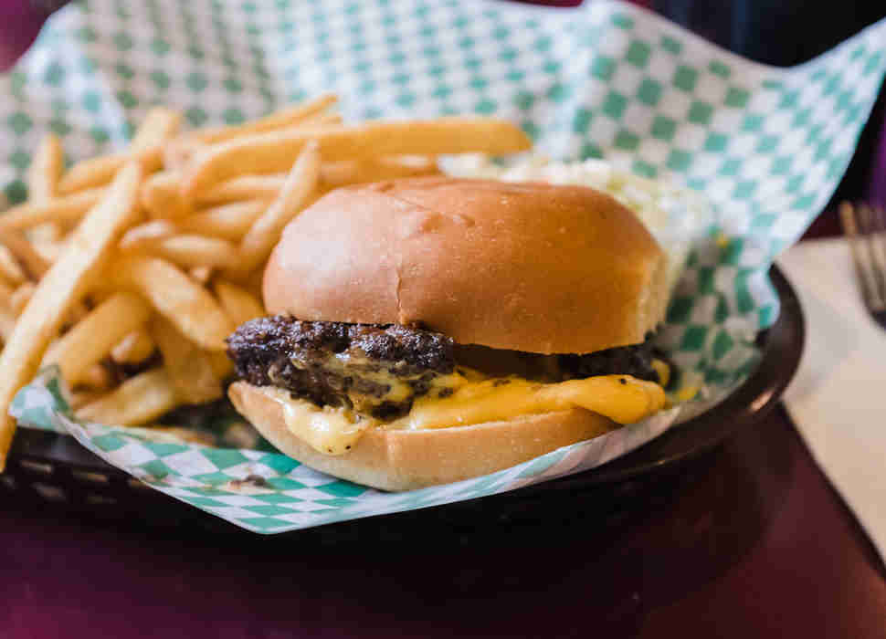 Burger Restaurants in Minneapolis 