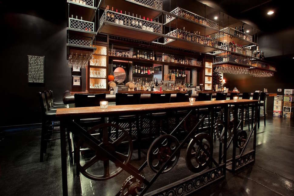 Best Speakeasies In Atlanta Secret Bars To Drink At Right