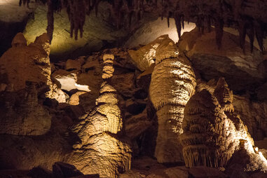 Cumberland Caverns