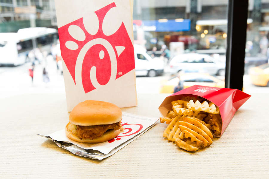 How Chick-fil-A Employees Use Good Manners to Beat the Competition ...