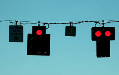 Why Traffic Light Colors Are Red Yellow And Green Thrillist