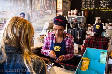 luke’s pop-up coffee shop nyc gilmore girls