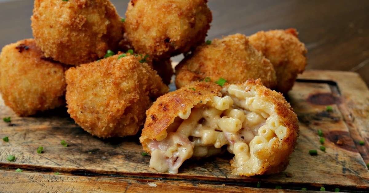 Garlic, Bacon, and Beer Mac & Cheese Balls - Thrillist