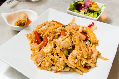 drunken noodles sunnyside