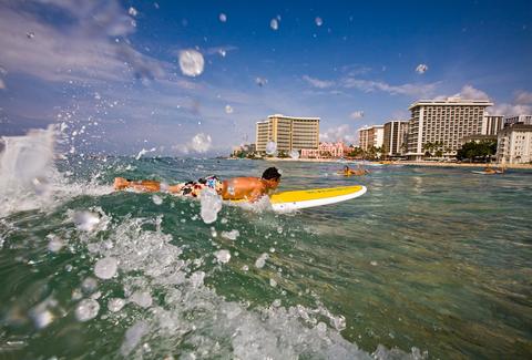 Best Beaches In Hawaii To Learn How To Surf According To