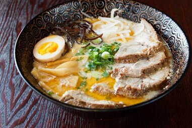 Waraku - Ramen Dining