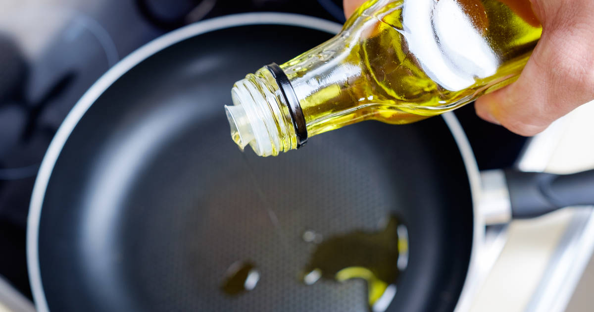 can vegetable oil be replaced with olive oil