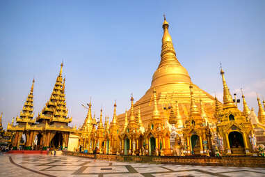 Shwedagon Paya Pagoda