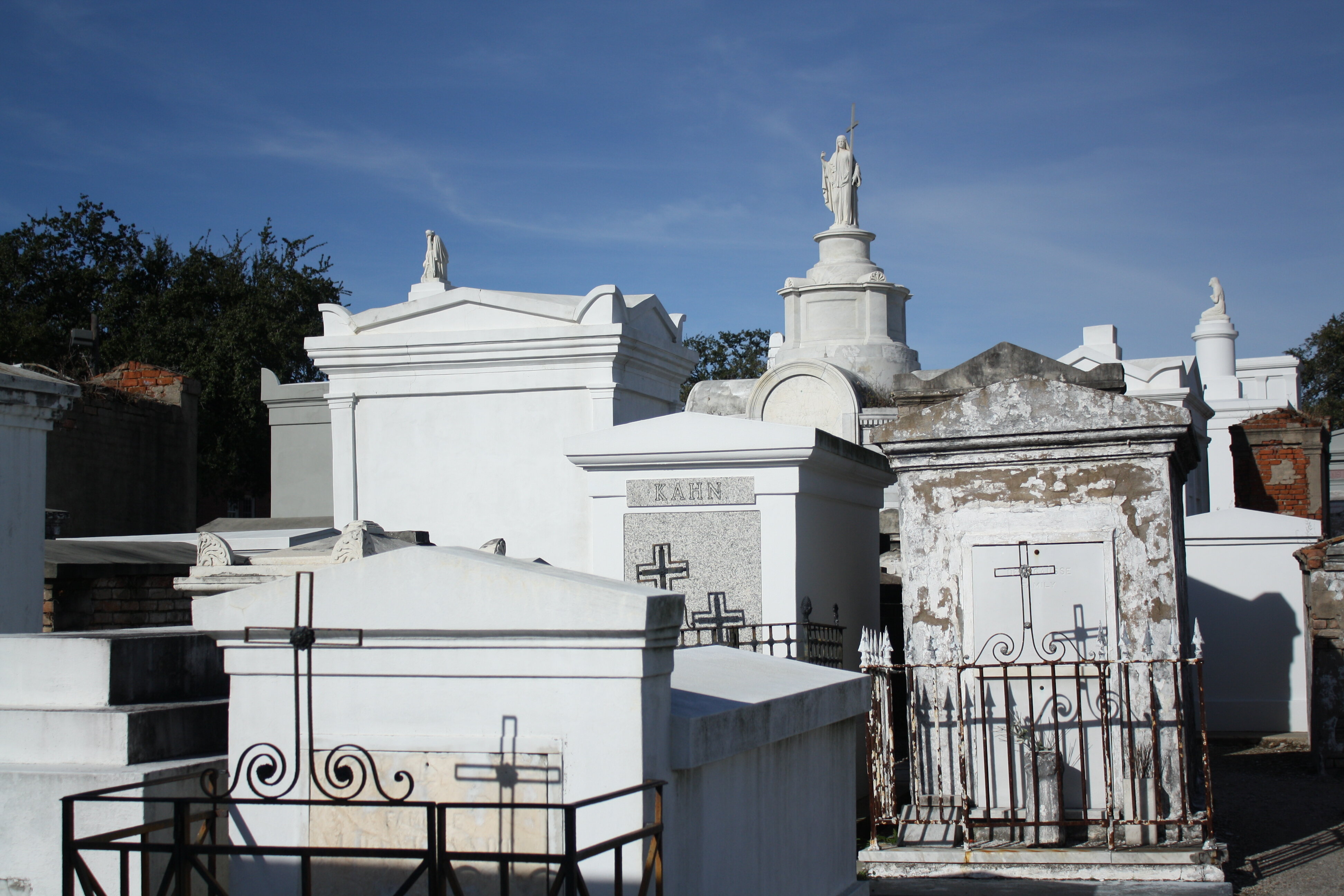 St. Louis Cemetery No.1