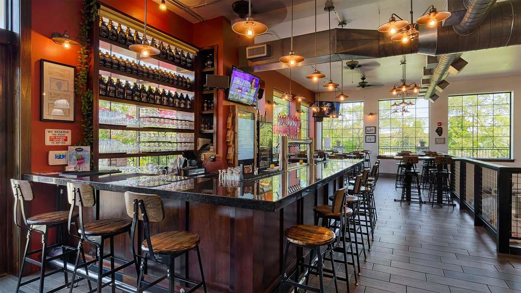 Pollyanna Brewing Company A Bar in Lemont, IL Thrillist