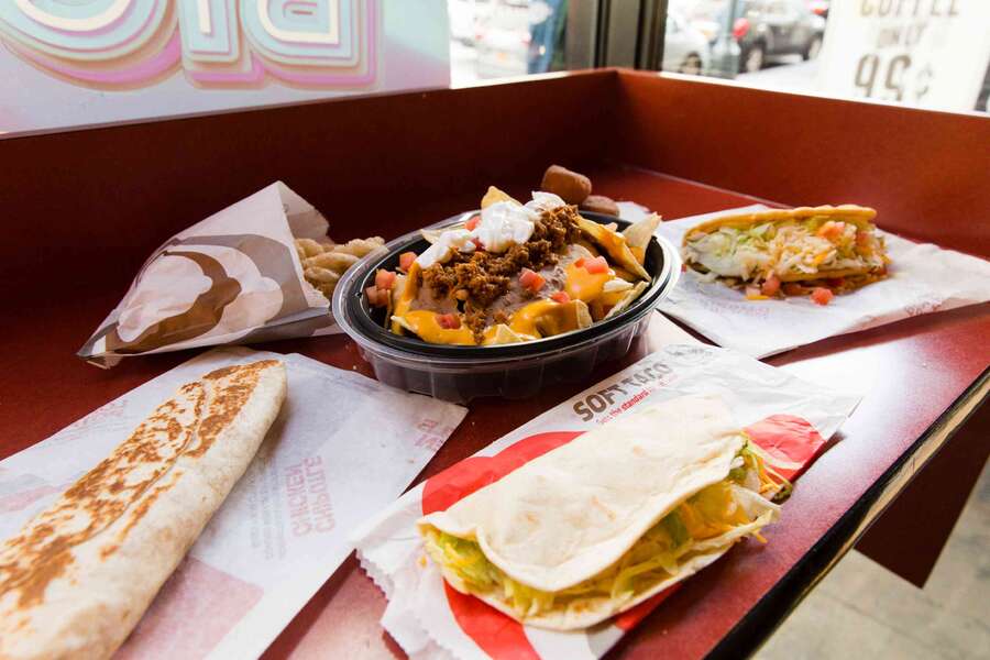 Taco Bell Brings Rolled Chicken Tacos Back to the Menu Thrillist