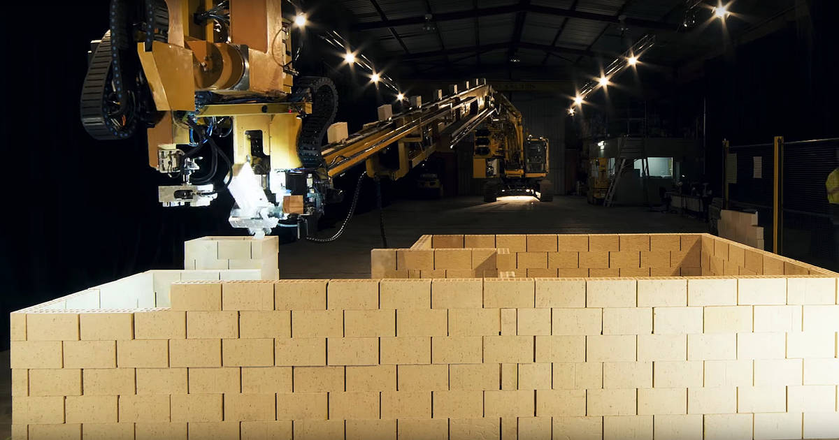 Hadrian Fastbrick Robotics Prototype Builds a House in Two Days - Thrillist