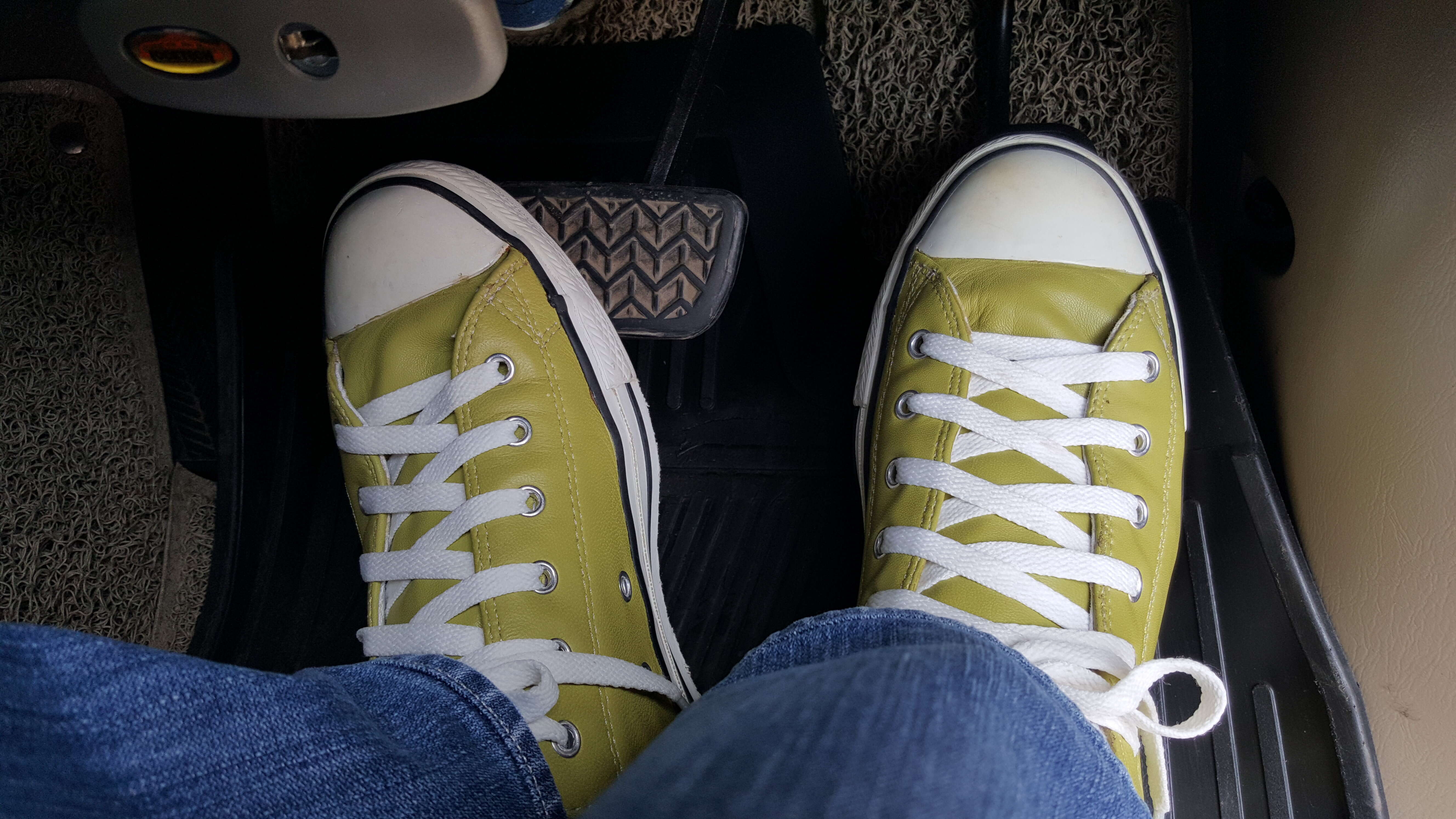 converse driving shoes
