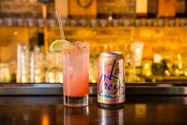 mezcal lacroix paloma