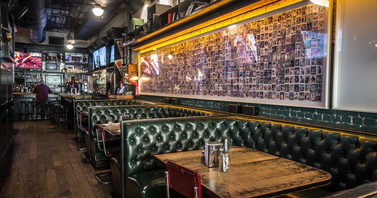 Warren 77 A New York, NY Bar.