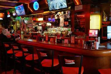 Tommy's Detroit Bar and Grill