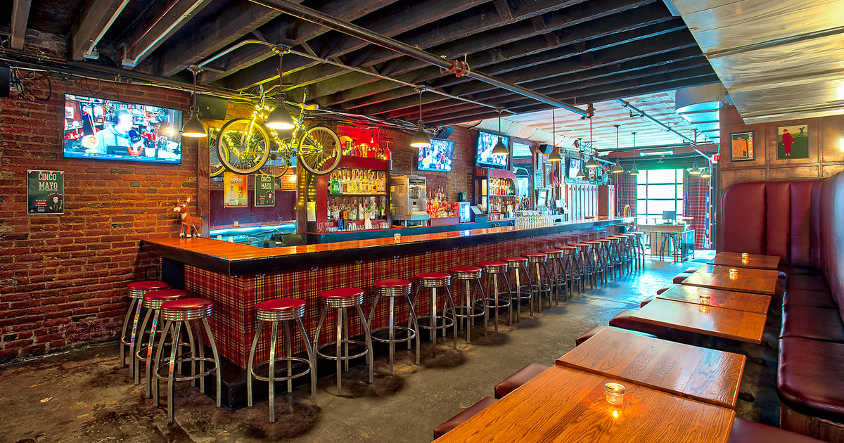 H Street Country Club A Washington DC, DC Bar.