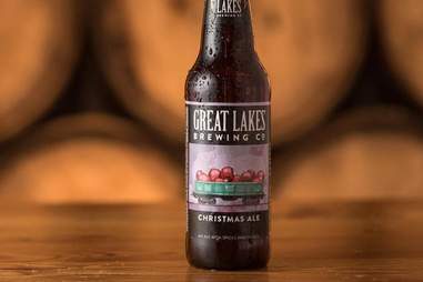 Christmas Ale By Great Lakes Brewing Company Is Cleveland S Best Craft Beer Thrillist Great Lakes Christmas Ale Release Date 2021