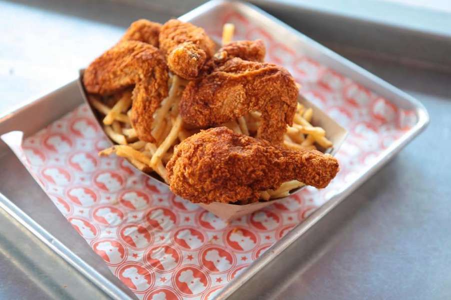 Blue Ribbon Fried Chicken: A Restaurant in New York, NY - Thrillist