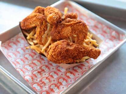 Blue Ribbon Fried Chicken: A Restaurant in New York, NY - Thrillist