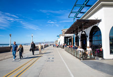 The Best San Diego Beachfront Hotels, Restaurants & Hangouts