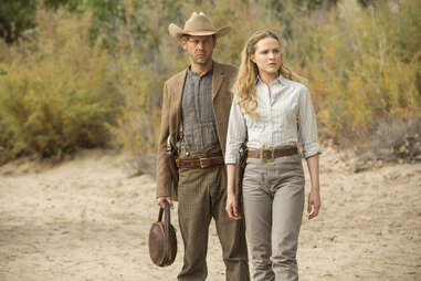 evan rachel wood and jimmi simpson on hbo westworld