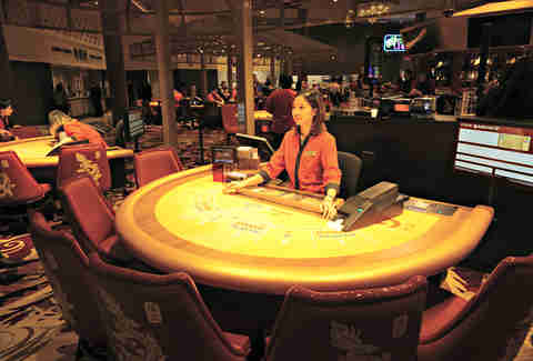 Nuts Poker Dragons Den Nuts Poker Dragons Den