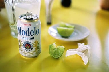 Why Do Hipsters Love Modelo Beer? Mexican Brewery Is Suddenly Trendy ...