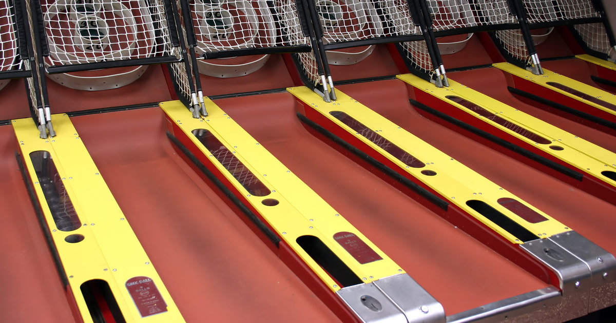 Best Bar Games Pool, Dice, Apples to Apples Thrillist