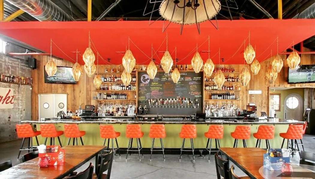 Cottonwood A Bar in Houston, TX Thrillist