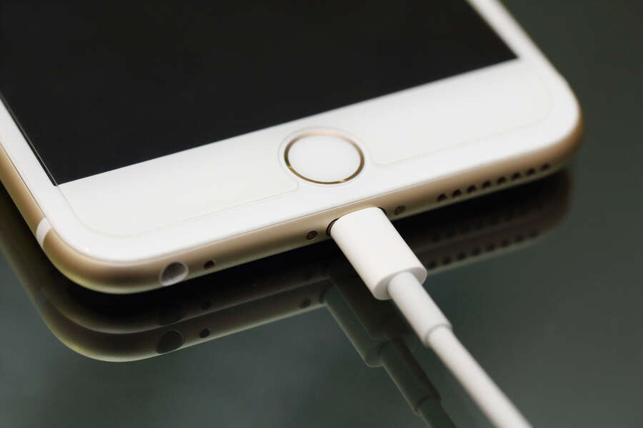 Study 99 Percent of Fake iPhone Chargers Can Shock You Thrillist